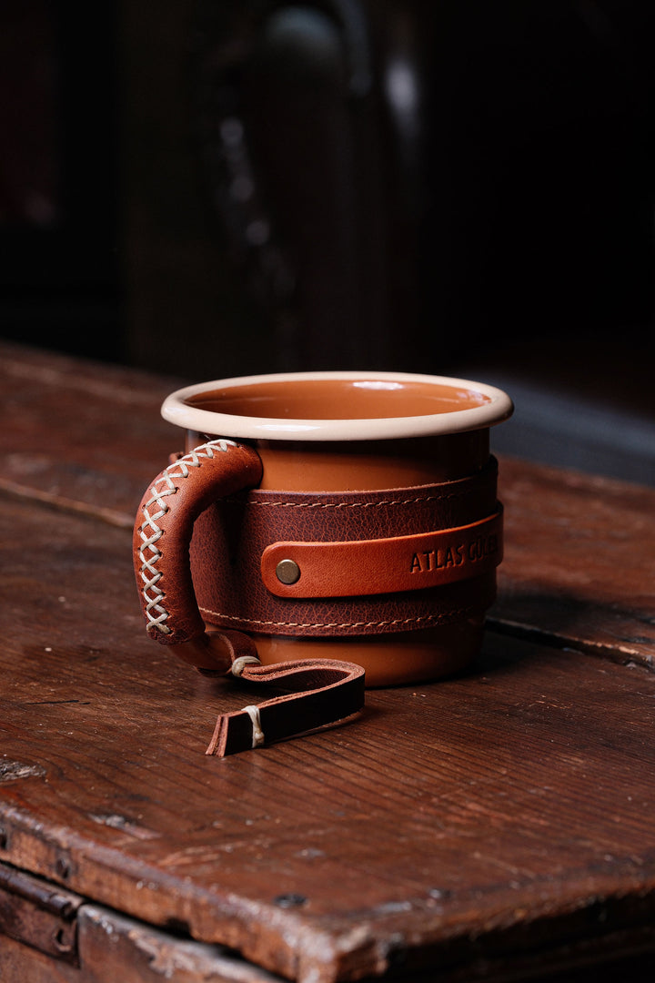 ÇİKOLATA DERİLENMİŞ EMAYE KUPA