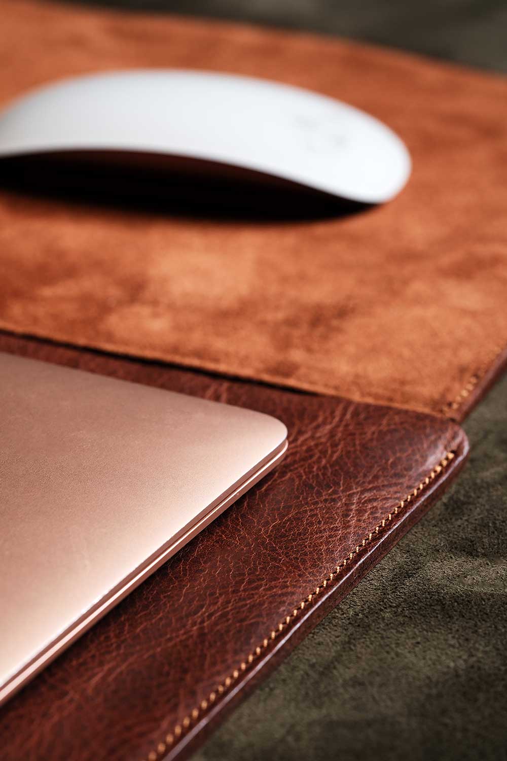 Mouse Padli Laptop Kılıfı
